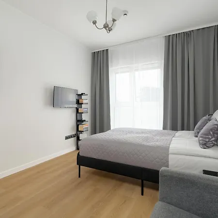 Klimatyzowane Studio Na Placu Wolnosci W Poznaniu By Renters *